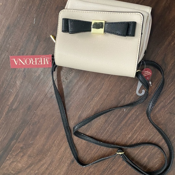 PURSE BUNDLE (get them all together) - Picture 5 of 8